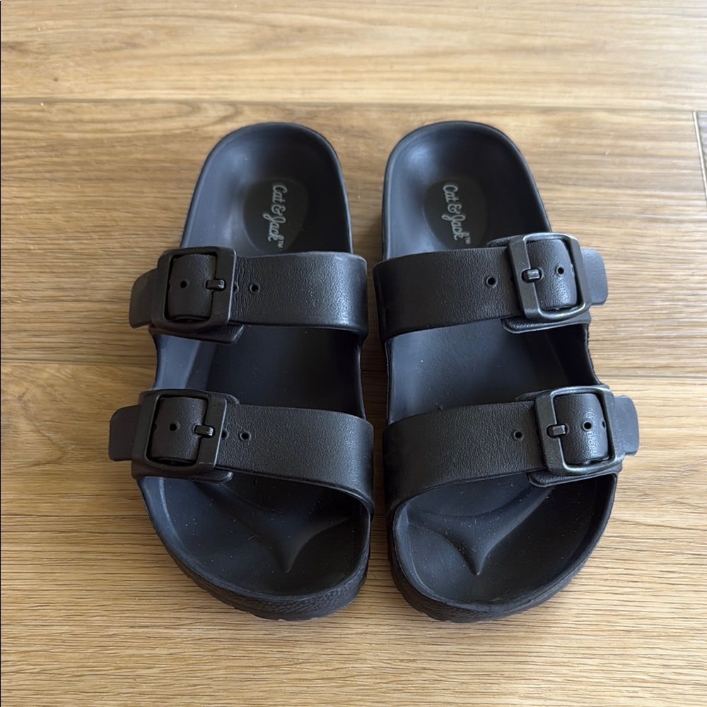 Boys slip on sandals size 13